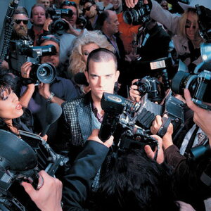 Robbie Williams – Life Thru A Lens LP (Coke Bottle Clear Vinyl)